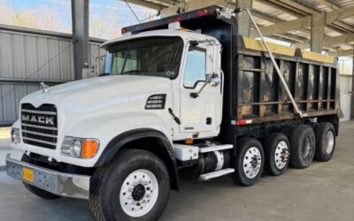2004 Mack Granite Dump Truck